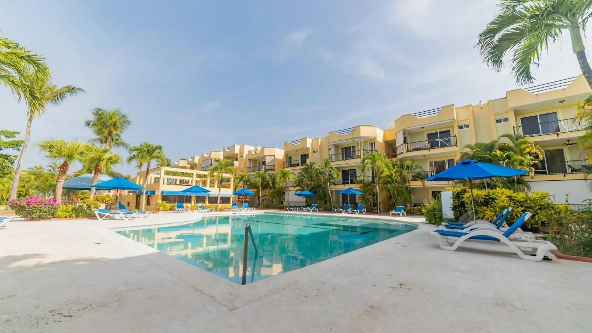 Garden Condos 10, 2Br Apt In Sosua Strip Apartment
